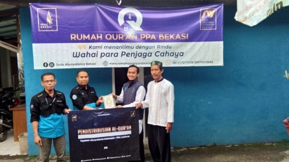 Distribusi Program infaq & Wakaf Quran Ke Santri RQ PPA Bekasi