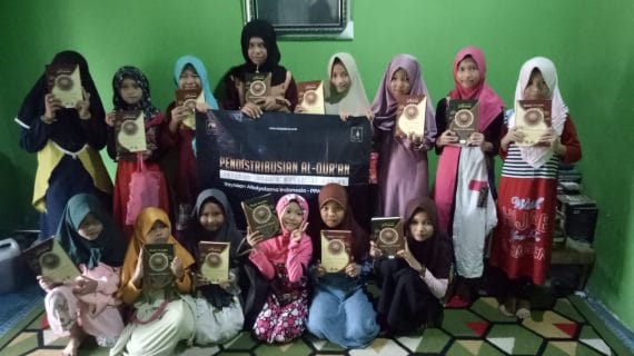 Pengiriman Wakaf Quran Ke RQ PPA Banjarmasin