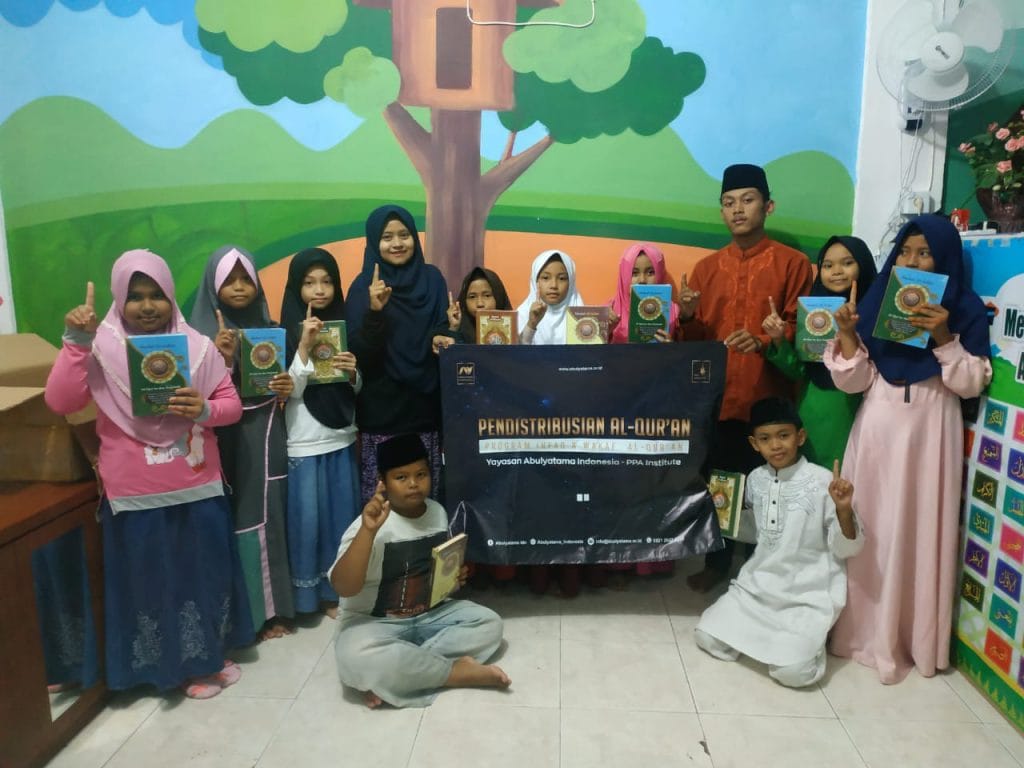 Distribusi Program Infaq & Wakaf Quran