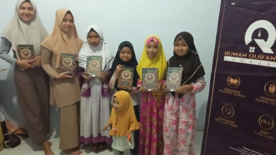 Distribusi Mushaf Quran Ke RQ PPA Lumajang