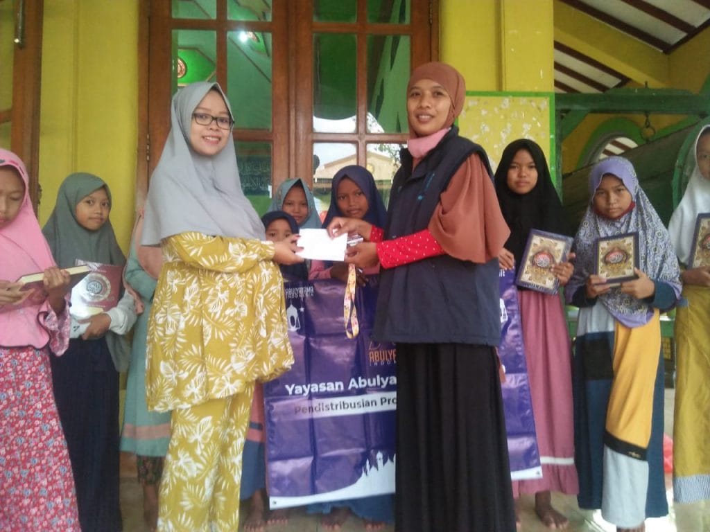 Distribusi Program Infak Qur'an Ke RQ PPA Madiun