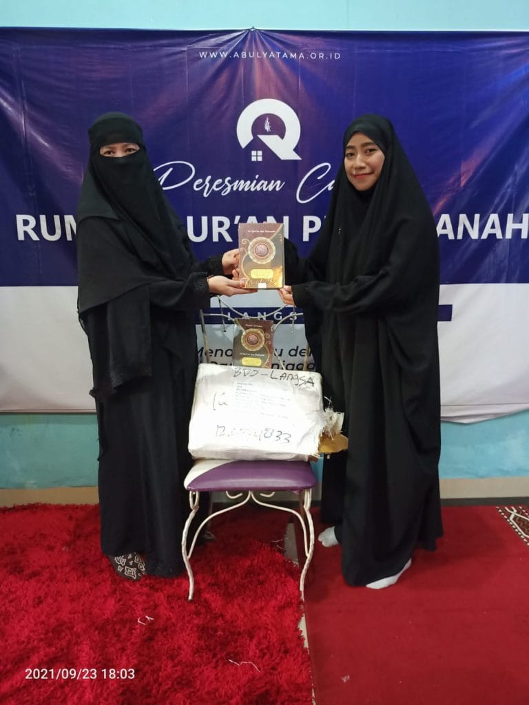 Distribusi Qur'an Untuk Santri RQ PPA Langsa