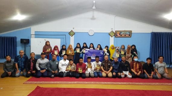 Distribusi Mushaf Qur’an ke RQ PPA Garut