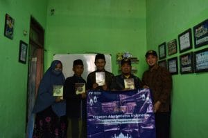 Distribusi Mushaf Qur’an ke RQ PPA Bandung