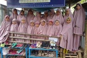 Mukena Baru untuk Santri RQ PPA Pagar Alam
