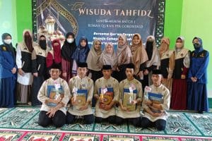 Wisuda Santri Mukim RQ PPA Gorontalo #Batch 1