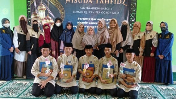 Wisuda Santri Mukim RQ PPA Gorontalo #Batch 1