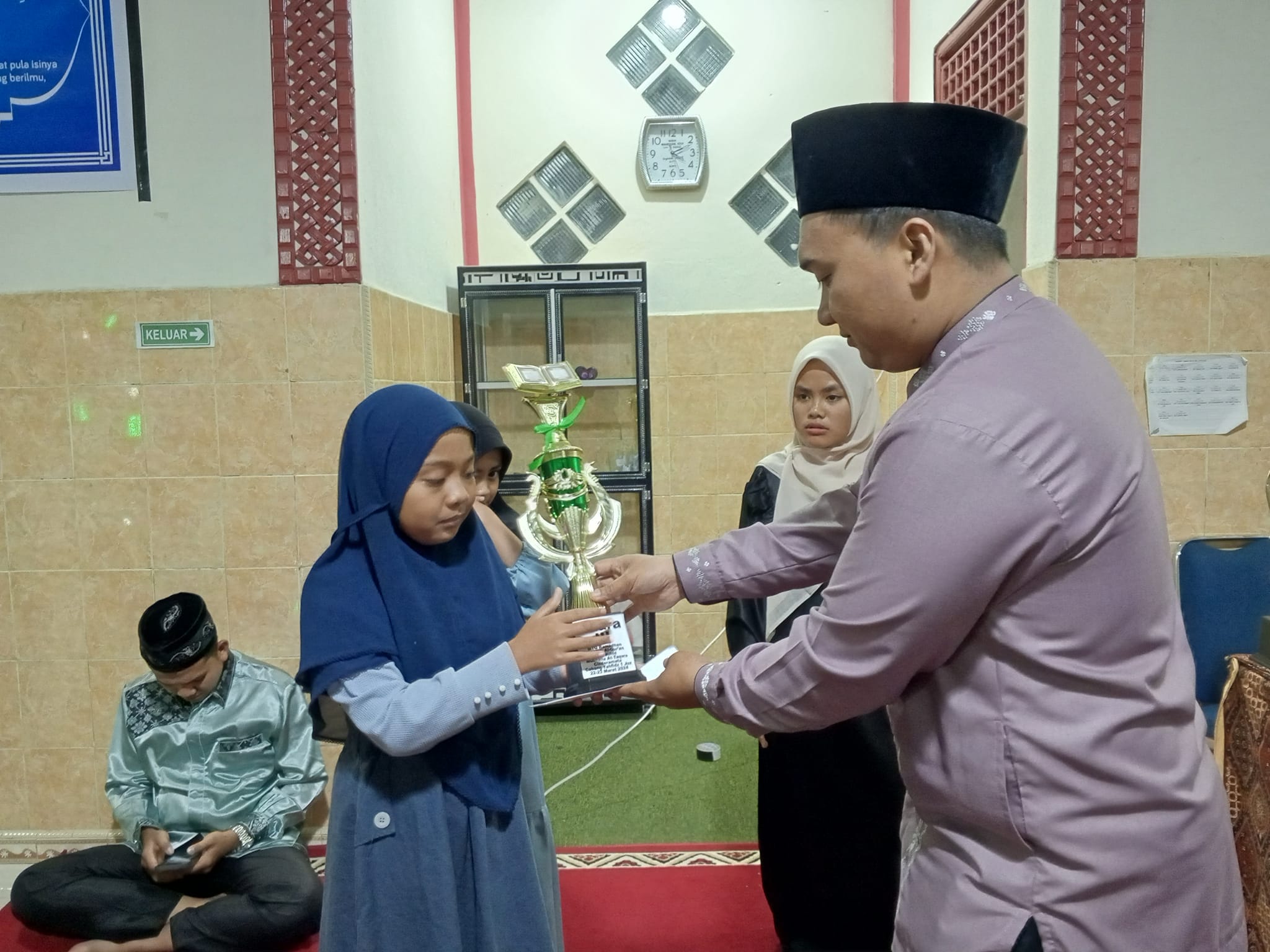 Santri RQ PPA Solok : Juara 3 MTQ Cabang Tilawah Anak anak